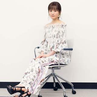 Atsuko Maeda feet photo 1