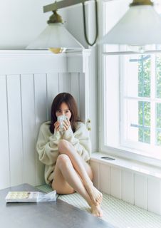 Atsuko Maeda feet photo 14