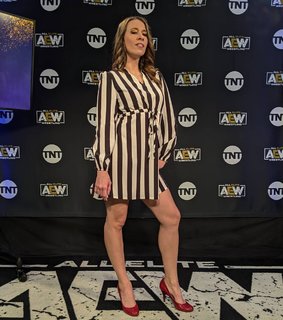 Aubrey Edwards feet photo 1