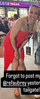 Aubrey Edwards feet photo 1