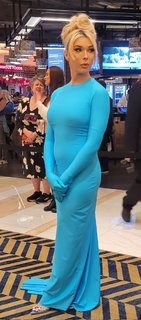 Aubrey Kate feet photo thumbnail