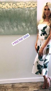 Aubrey Kate feet photo thumbnail