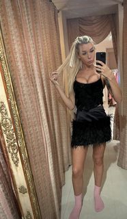 Aubrey Kate feet photo 2