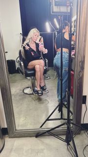 Aubrey Kate feet photo 10
