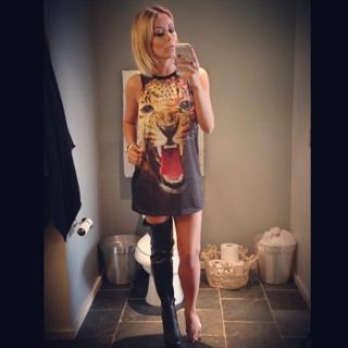 Aubrey O'Day feet photo thumbnail