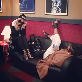 Aubrey O'Day feet photo thumbnail