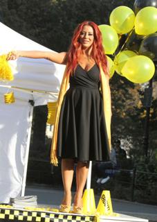 Aubrey O'Day feet photo thumbnail