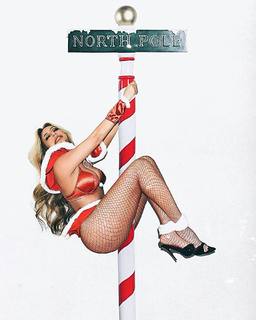 Aubrey O'Day feet photo thumbnail