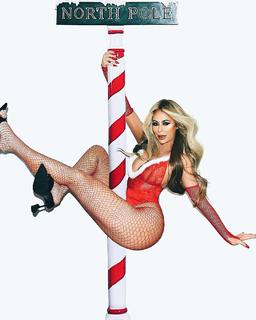 Aubrey O'Day feet photo thumbnail