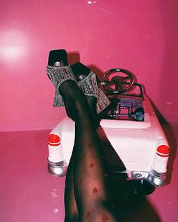 Aubrey O'Day feet photo thumbnail