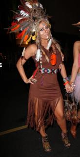 Aubrey O'Day feet photo thumbnail