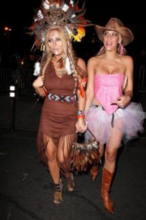 Aubrey O'Day feet photo thumbnail