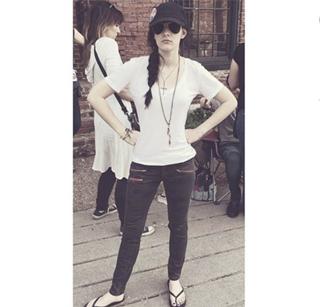 Aubrey Peeples feet photo 9