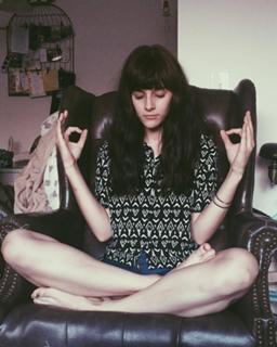 Aubrey Peeples feet photo 18