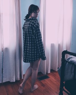 Aubrey Peeples feet photo 16