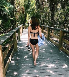 Aubrey Peeples feet photo 11