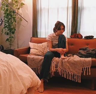Aubrey Peeples feet photo 6