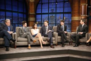 Aubrey Plaza feet photo thumbnail