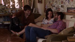 Aubrey Plaza feet photo thumbnail