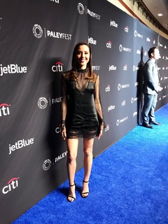 Aubrey Plaza feet photo thumbnail