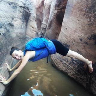 Aubrey Reynolds feet photo 2