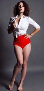 Aubrey Reynolds feet photo 2