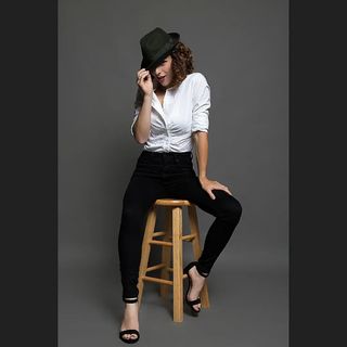 Aubrey Reynolds feet photo 18