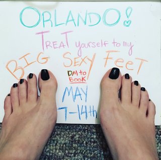 Audacious Autumn feet photo 13