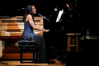 Audra McDonald feet photo 14