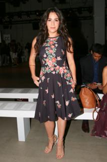 Audrey Esparza feet photo 14