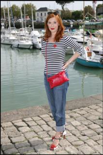 Audrey Fleurot feet photo thumbnail