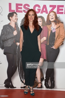 Audrey Fleurot feet photo thumbnail