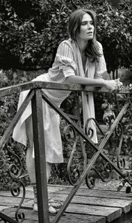 Audrey Fleurot feet photo thumbnail