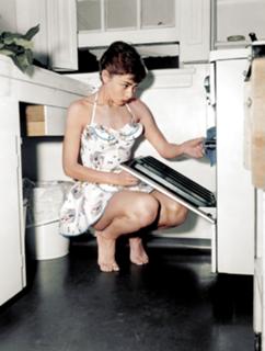 Audrey Hepburn feet photo thumbnail