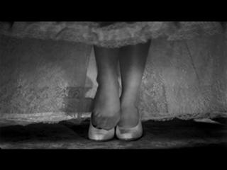 Audrey Hepburn feet photo thumbnail