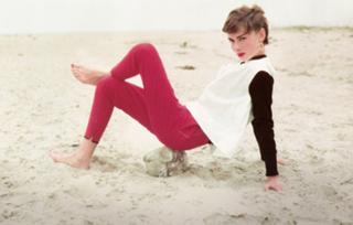 Audrey Hepburn feet photo thumbnail