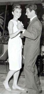 Audrey Hepburn feet photo thumbnail