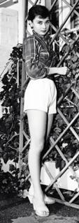 Audrey Hepburn feet photo thumbnail