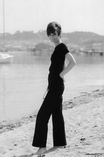 Audrey Hepburn feet photo thumbnail