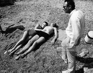 Audrey Hepburn feet photo thumbnail