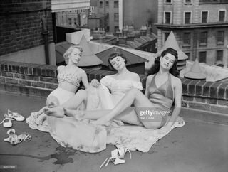 Audrey Hepburn feet photo thumbnail