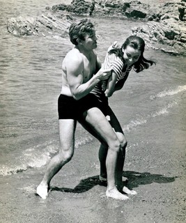 Audrey Hepburn feet photo thumbnail