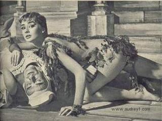Audrey Hepburn feet photo thumbnail