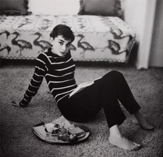 Audrey Hepburn feet photo thumbnail