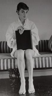 Audrey Hepburn feet photo thumbnail
