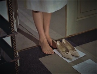 Audrey Hepburn feet photo thumbnail