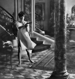 Audrey Hepburn feet photo thumbnail