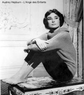 Audrey Hepburn feet photo thumbnail