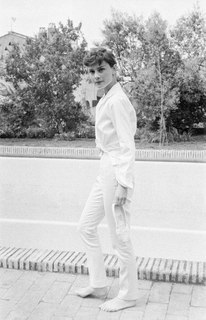 Audrey Hepburn feet photo thumbnail