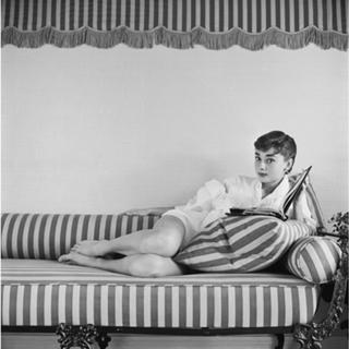 Audrey Hepburn feet photo thumbnail